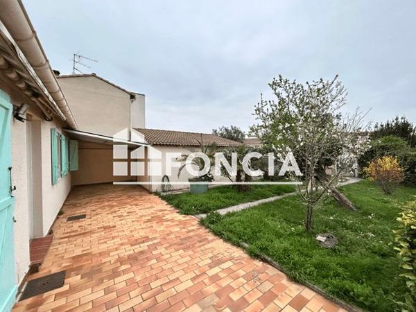 Location Appartement 4 pièces 85 m² - 8 RUE DE L'ESCANTILLON Nimes Cedex 30000