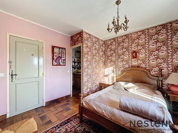 A vendre Villa 6 pièce(s) 175 m2 + Garage + Piscine et Dépendance