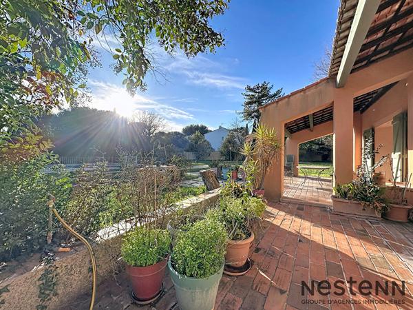 A vendre Villa 6 pièce(s) 175 m2 + Garage + Piscine et Dépendance