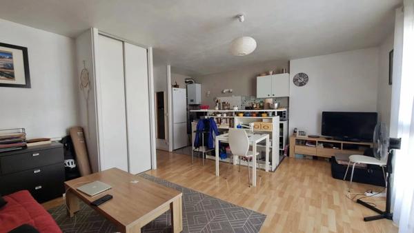 Vente                                                      Appartement
                        
                     1 pièces                      34 m2                     à Plaisir