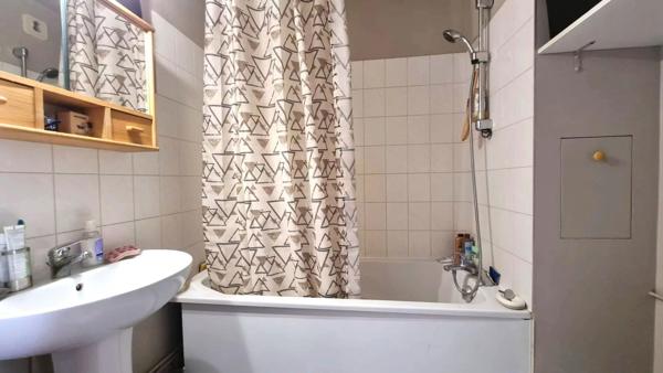 Vente                                                      Appartement
                        
                     1 pièces                      34 m2                     à Plaisir