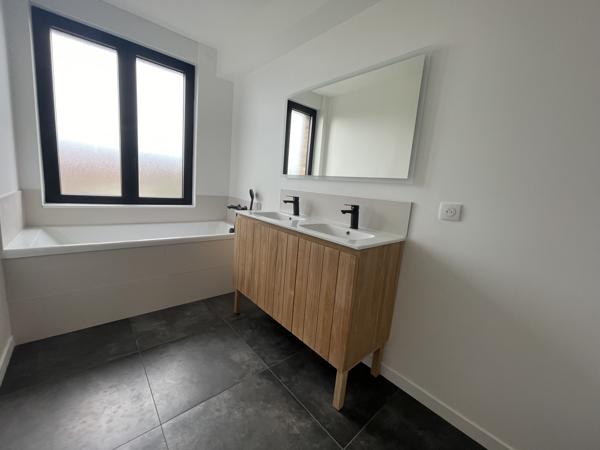 LA MADELEINE – MAISON FAMILIALE 4 chambres dont 1 suite – garage, terrasse, jardin. RUE TRÈS CALME ET RECHERCH