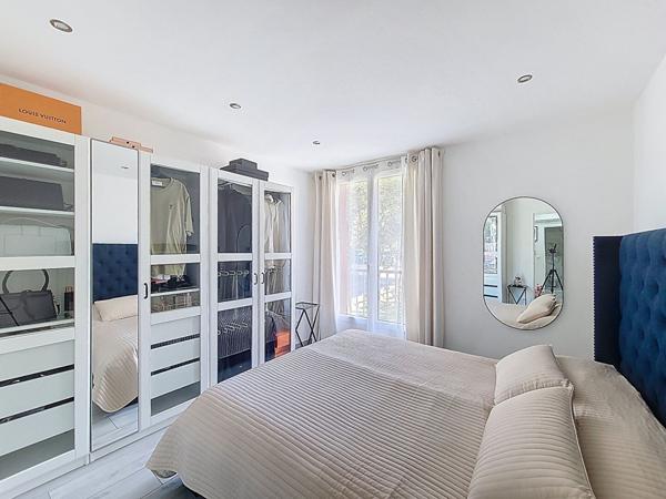 Appartement Marseille 3 pièce(s) 81.22 m2 très belle prestations