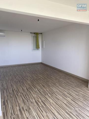 À louer superbe appartement T3 à la trinité