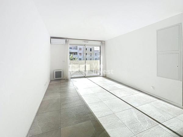 Appartement T4 / 2 emplacements de parking et terrasse  - Saint Jean de Vedas