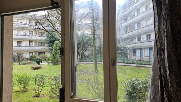 STUDIO 27M² A RENOVER ENTIEREMENT MAIRIE DES LILAS