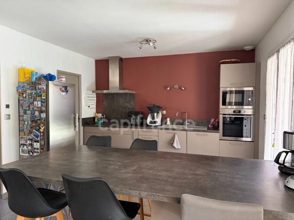 Maison R+1 de 100 m² avec piscine sur un terrain de 506 m² arboré et aménagé