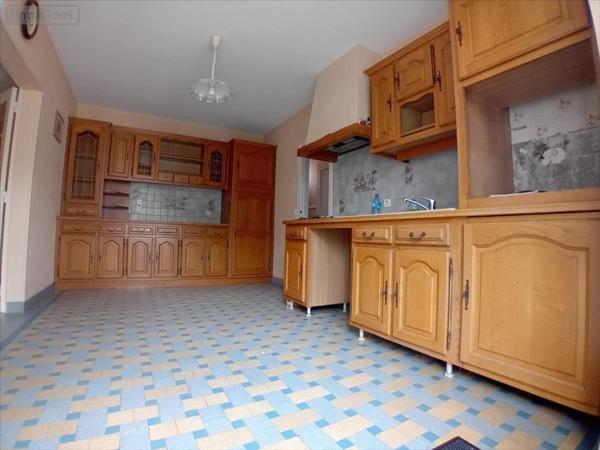 Maison individuelle à vendre à Parigné-l'Évêque dans la Sarthe (72250), ref : 72012-1081939