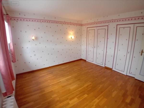 Maison individuelle à vendre à Parigné-l'Évêque dans la Sarthe (72250), ref : 72012-1081939