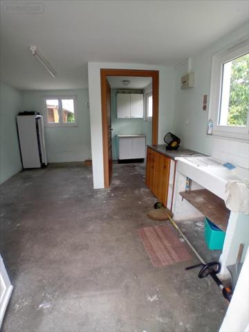 Maison individuelle à vendre à Parigné-l'Évêque dans la Sarthe (72250), ref : 72012-1081939