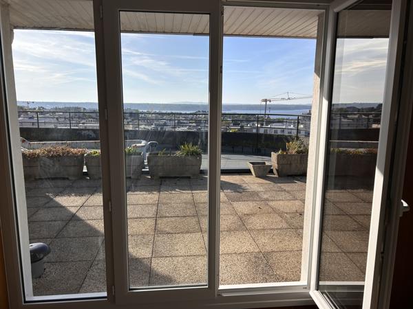 VUE RADE EXCEPTIONNELLE - MAGNIFIQUE DUPLEX DE 198M² . 4 Rue St Marc