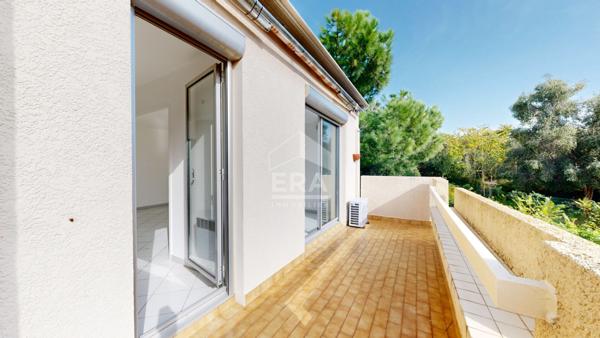 NICE OUEST - RAOUL DUFY : VASTE 4/5 PIÈCES TRAVERSANT AVEC 2 TERRASSES VUE DÉGAGÉE ET APERÇU MER