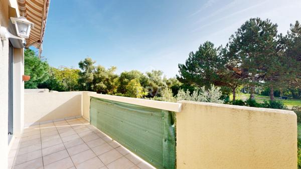 NICE OUEST - RAOUL DUFY : VASTE 4/5 PIÈCES TRAVERSANT AVEC 2 TERRASSES VUE DÉGAGÉE ET APERÇU MER