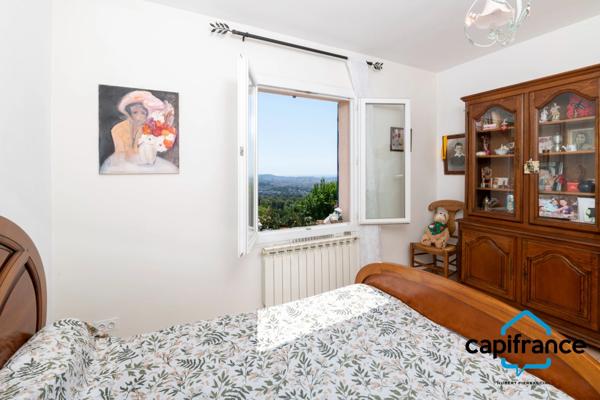 83 Toulon 4 chemins/le Baou, Villa 118m2 ( et plus de 35  m2 buanderie, annexe) vue mer calme 6 pieces 1053 m2