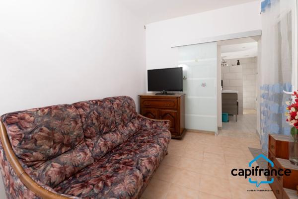 83 Toulon 4 chemins/le Baou, Villa 118m2 ( et plus de 35  m2 buanderie, annexe) vue mer calme 6 pieces 1053 m2