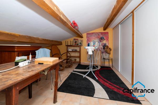 83 Toulon 4 chemins/le Baou, Villa 118m2 ( et plus de 35  m2 buanderie, annexe) vue mer calme 6 pieces 1053 m2