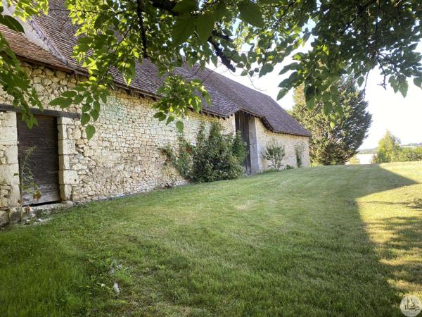 Magnifique maison, grande grange et piscine.