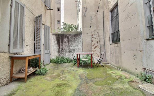 Maison à vendre    4 pièces • 50 m2 Marseille 5