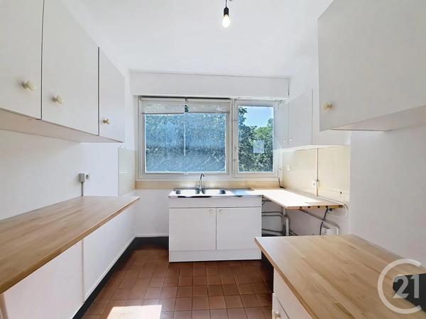 Appartement F2 à vendre  2 pièces - 41,79 m 2   VAUX LE PENIL  - 77