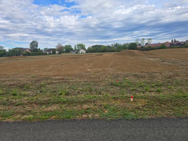 Terrain viabilisé à vendre de 800,00 m² BLETTERANS (39)