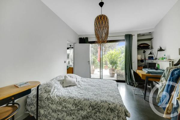 Maison à vendre  8 pièces - 238,80 m 2   CHATILLON  - 92