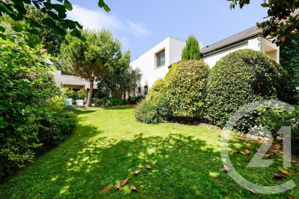 Maison à vendre  8 pièces - 238,80 m 2   CHATILLON  - 92