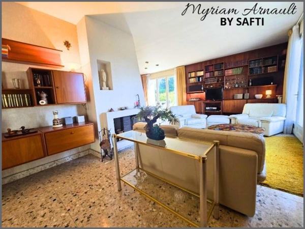 Maison grande propriété 5 chambres garage