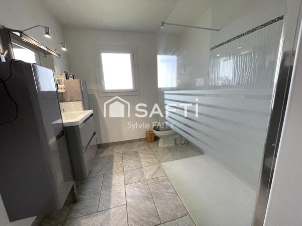 Maison T5 de plain pied - 3 chambres -1 bureau - 1 dépendance