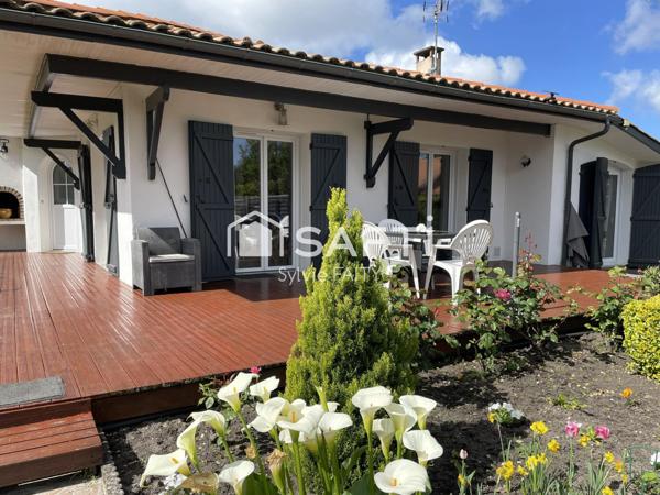 Maison T5 de plain pied - 3 chambres -1 bureau - 1 dépendance