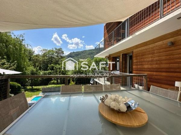 Une signature architecturale au centre de Briançon