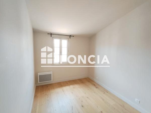 Location Appartement 2 pièces 49.34 m² - Hyeres 83400