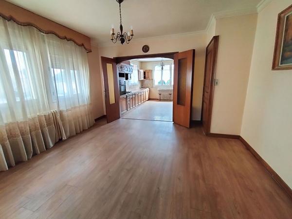 A VENDRE : Maison Néo Bretonne sur sous-sol, 3 chambres avec terrain et 2 garages- LAMBALLE ARMOR - LA POTERIE