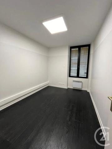 à vendre  115 m 2   MONTARGIS  - 45