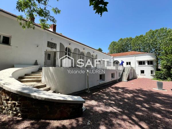 Propriété de caractère avec espaces de vie et loisirs aux portes de Nantes