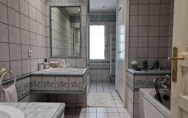 Maison à vendre    6 pièces • 191 m2 Périgny