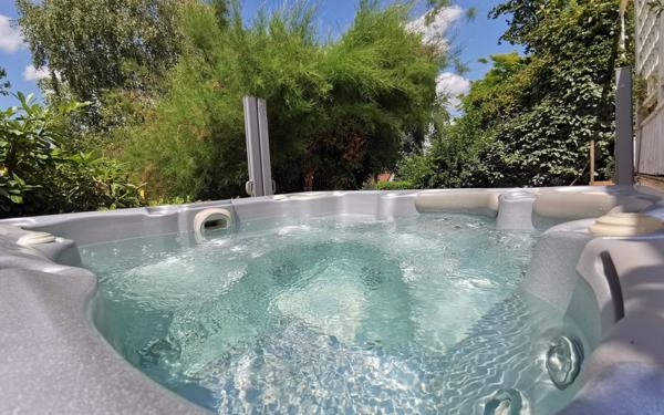 Maison à vendre    6 pièces • 191 m2 Périgny