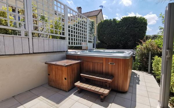 Maison à vendre    6 pièces • 191 m2 Périgny