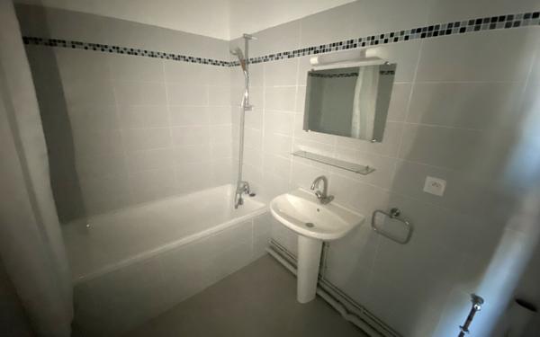 Appartement à vendre    3 pièces • 59 m2 Reims