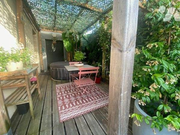 Liffré - Maison de plain-pied de 2018, 3 chambres et joli jardin arboré

À proximité immédiat...