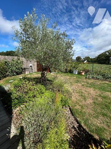Liffré - Maison de plain-pied de 2018, 3 chambres et joli jardin arboré

À proximité immédiat...
