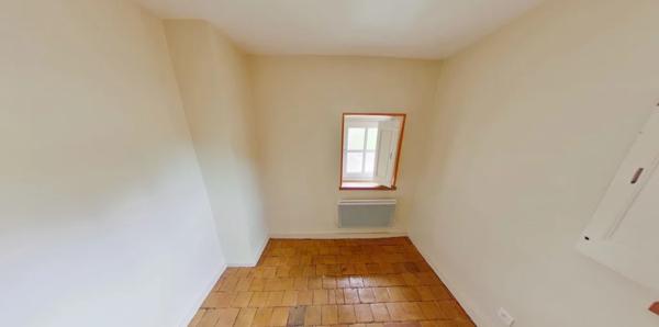 APPARTEMENT T3 A LOUER - LYON 9EME ARRONDISSEMENT Montessuy-Le Vergoin 69.02 m 2 870 € charges comprises par mois