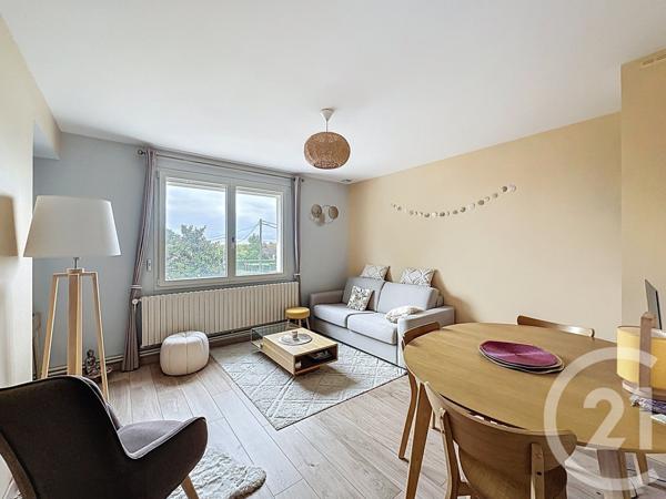 Appartement F3 à vendre  3 pièces - 81,98 m2 VILLARS LES DOMBES - 01