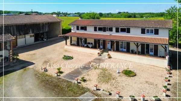 Propriété de charme à vendre 8 pièces proche de NOGARO (32) 240 m2 habitables implantée sur 9 HECTARES de terrain SANS VIS-A-VIS, CAMPAGNE GERSOISE