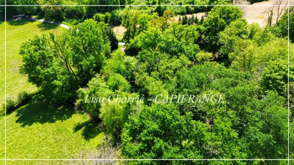 Propriété de charme à vendre 8 pièces proche de NOGARO (32) 240 m2 habitables implantée sur 9 HECTARES de terrain SANS VIS-A-VIS, CAMPAGNE GERSOISE