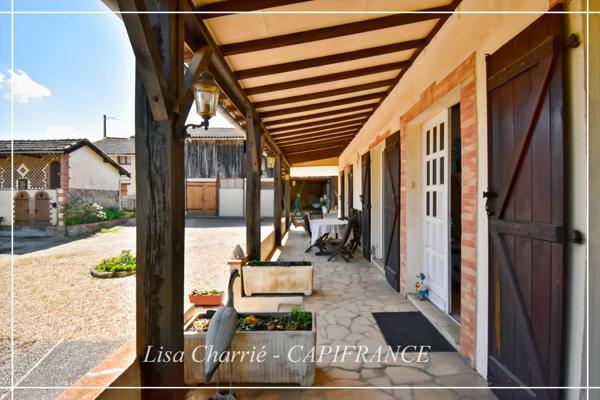 Propriété de charme à vendre 8 pièces proche de NOGARO (32) 240 m2 habitables implantée sur 9 HECTARES de terrain SANS VIS-A-VIS, CAMPAGNE GERSOISE