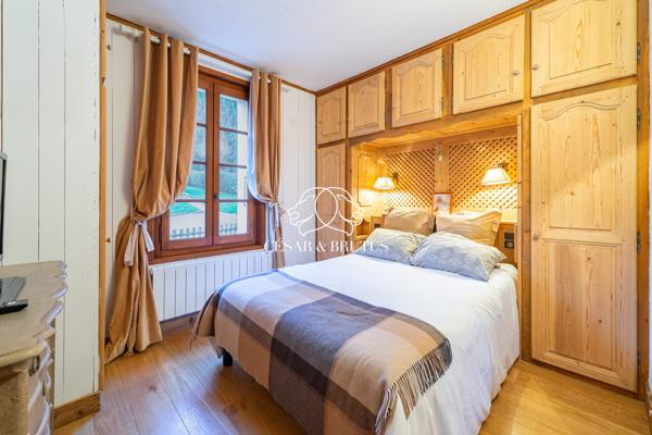 RARE À LA VENTE : le charme d’un appartement dans un chalet à MEGEVE