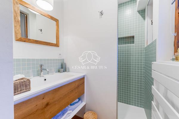 RARE À LA VENTE : le charme d’un appartement dans un chalet à MEGEVE