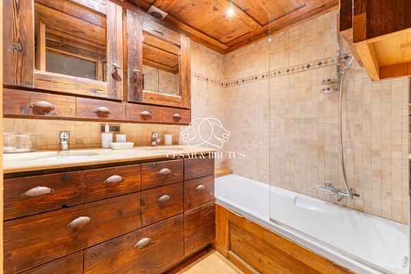 RARE À LA VENTE : le charme d’un appartement dans un chalet à MEGEVE