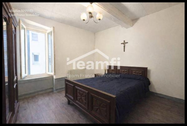 Immeuble à vendre, 200 m² - Thiers 63300