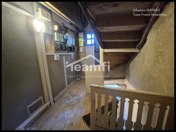 Immeuble à vendre, 200 m² - Thiers 63300